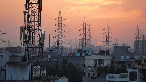 China’s Green Lead: Why Beijing is Outperforming New Delhi in Solving the Curtailment Crisis - Graphic Illustration 2