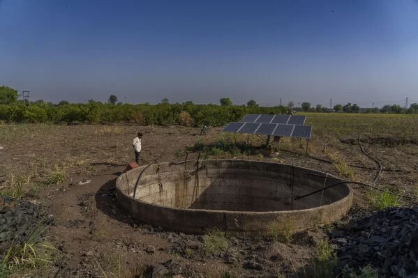 How Renewable Energy is Fueling a Groundwater Crisis in South Asia - Graphic Illustration 2